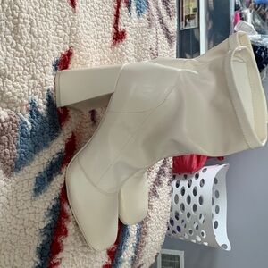 White High heels boots